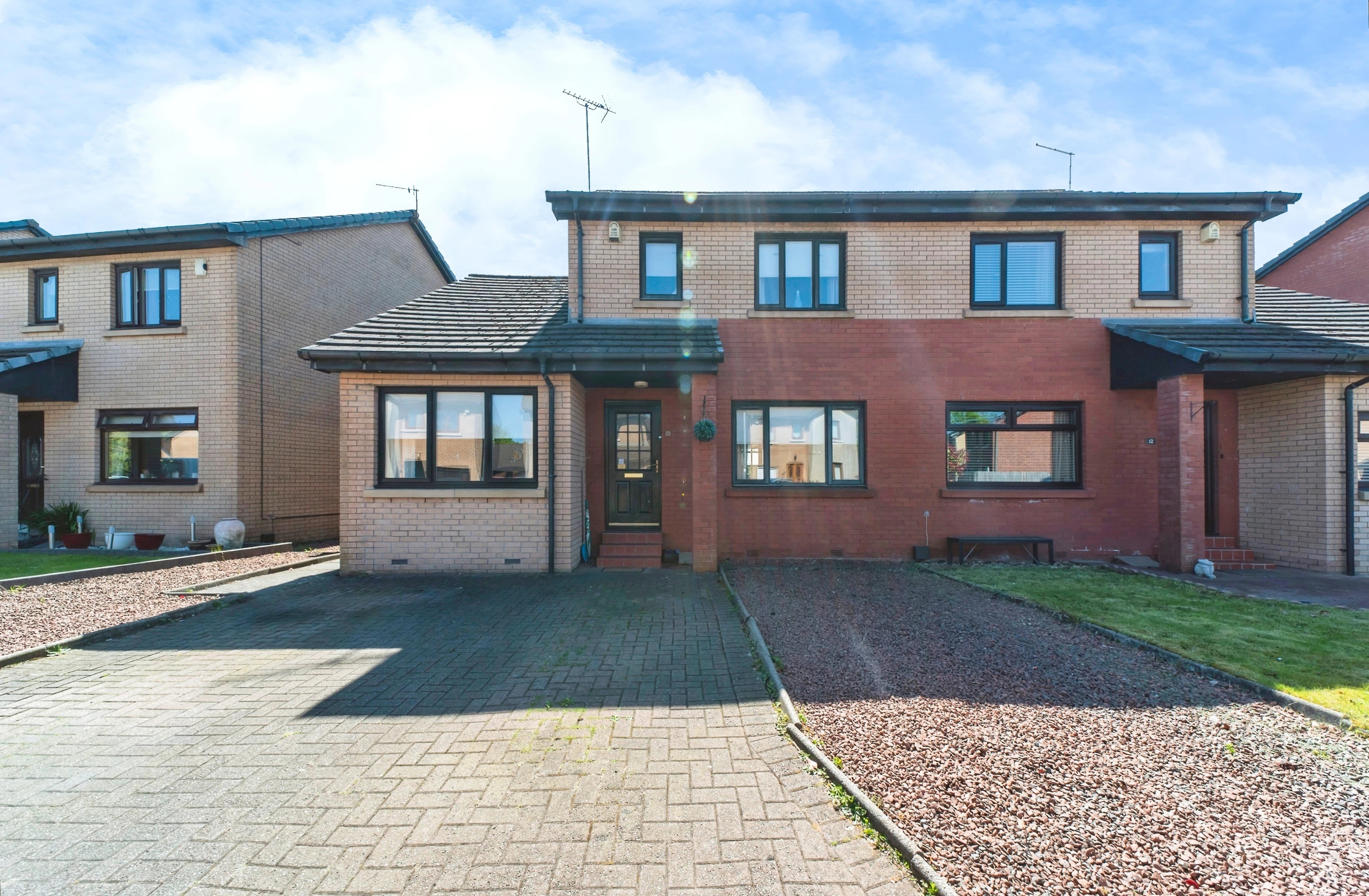 The Moorings, Paisley