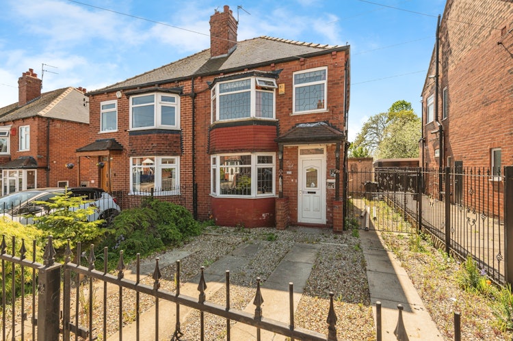3 bedroom semi-detached house