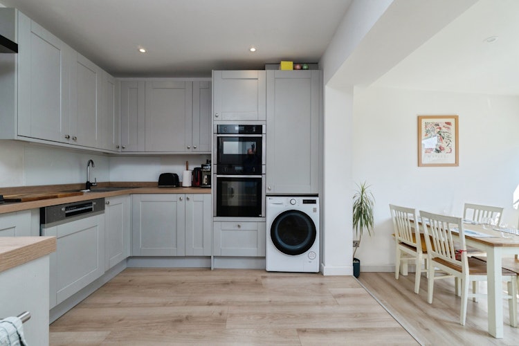 3 bedroom terraced house
