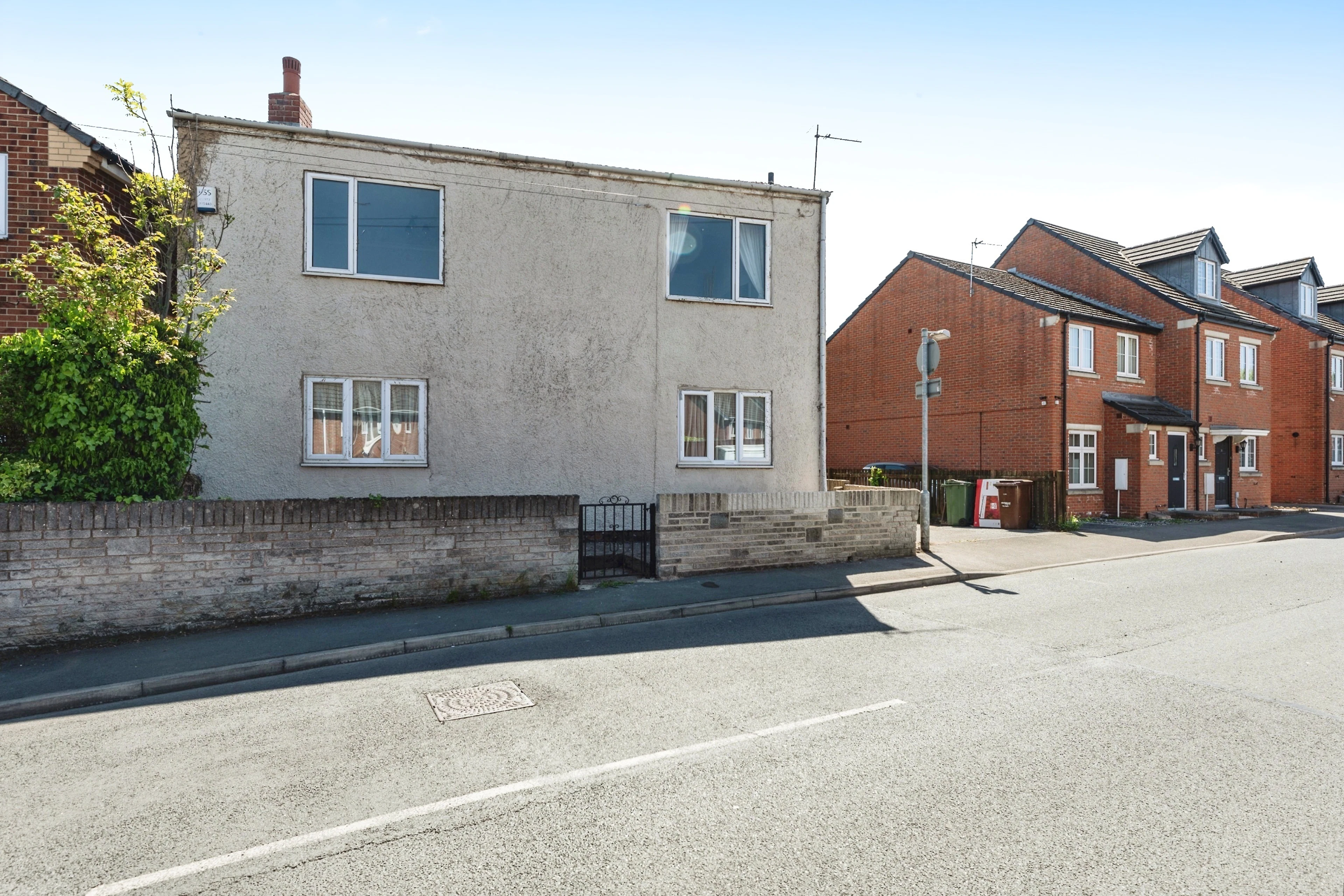 The Holes, Knottingley
