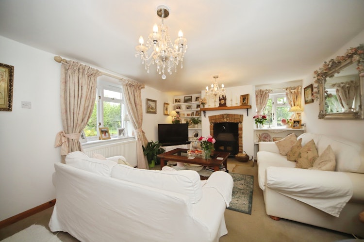 3 bedroom semi-detached house