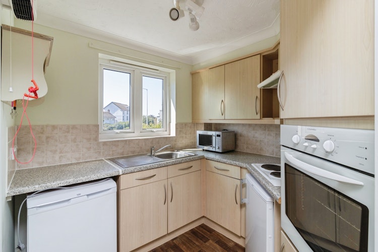 2 bedroom flat