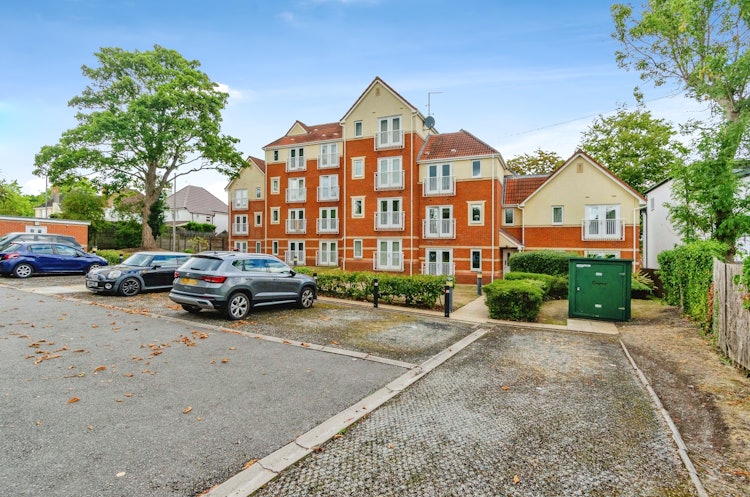 2 bedroom flat