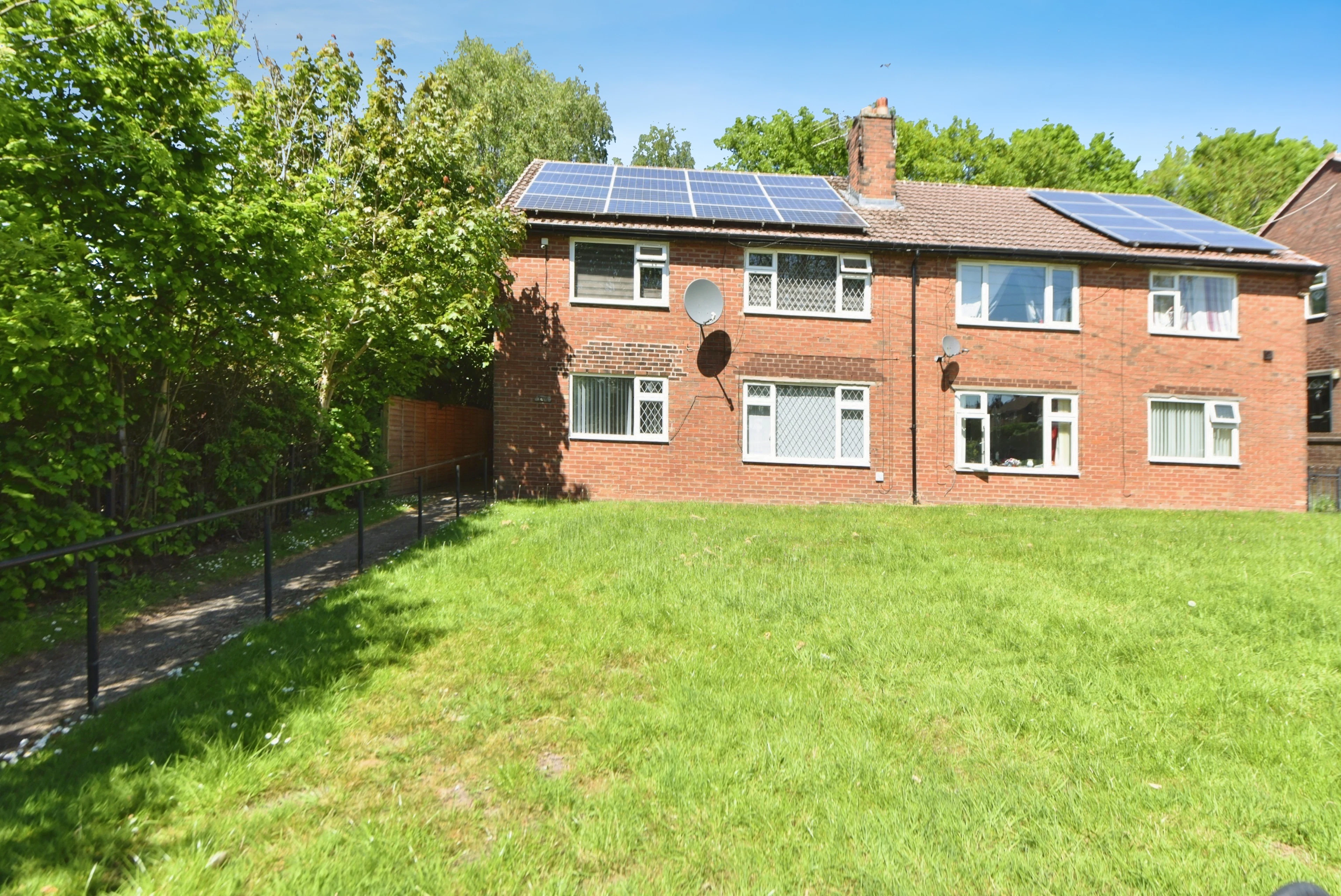 Yew Tree Lane, Dukinfield