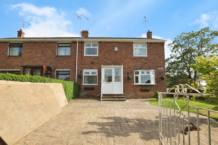 3 bedroom semi-detached house