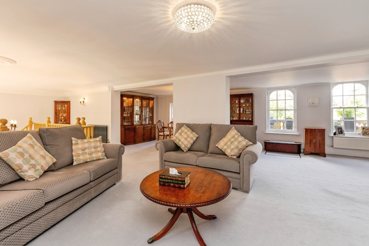 3 bedroom ground floor flat