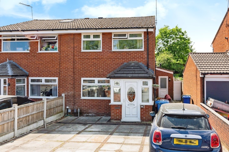 3 bedroom semi-detached house