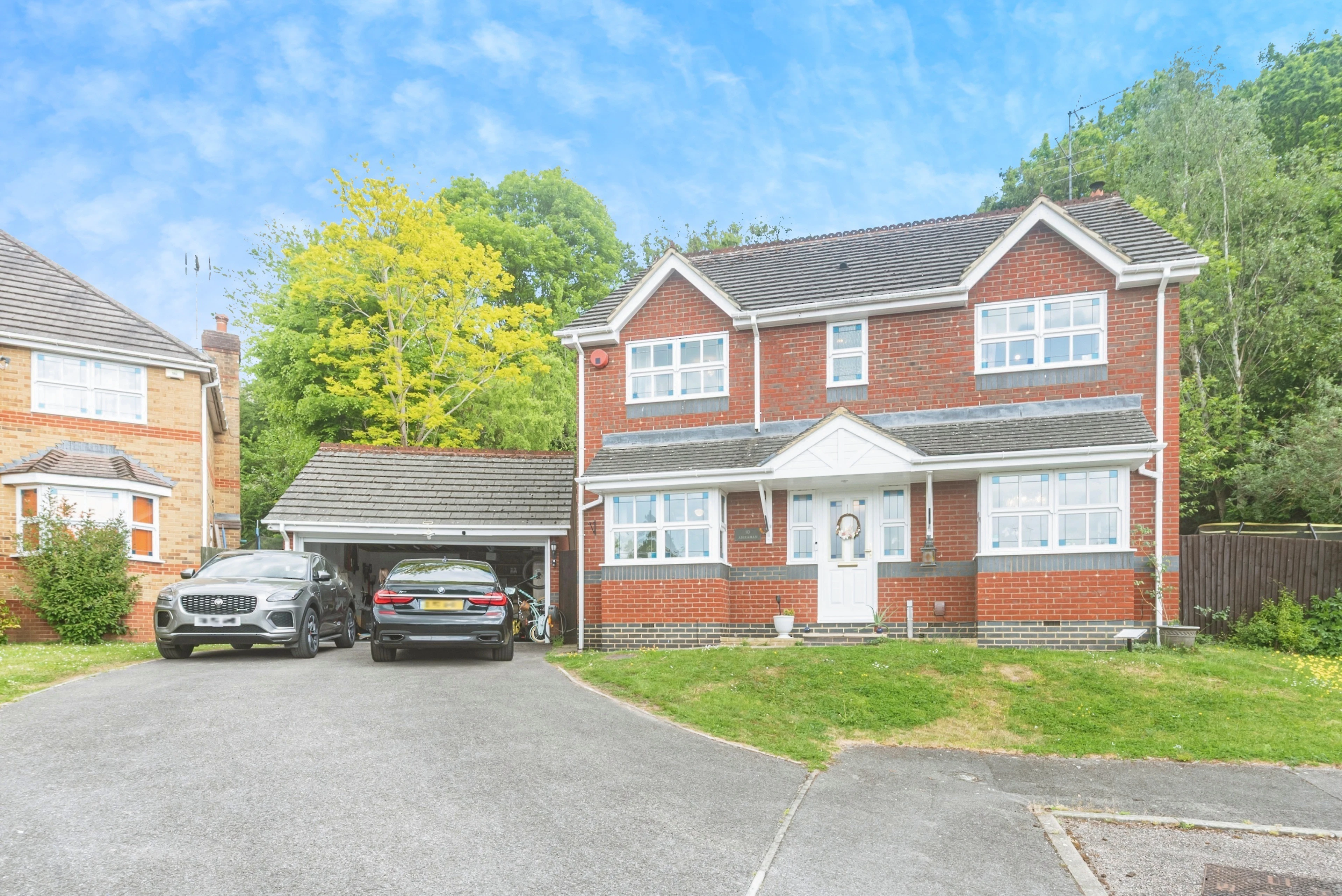 Aberaman, Reading