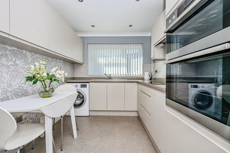 3 bedroom semi-detached house