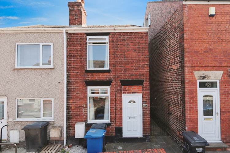 2 bedroom end of terrace house