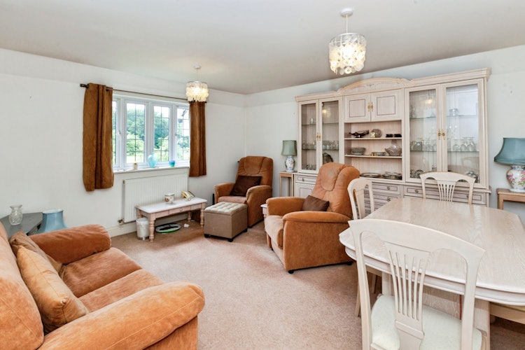 2 bedroom apartment