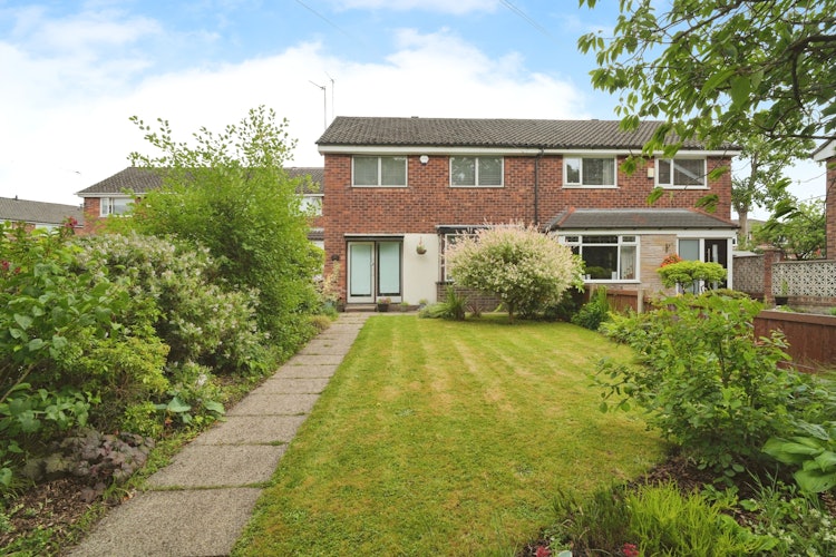 3 bedroom semi-detached house