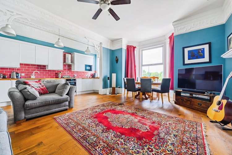 2 bedroom apartment