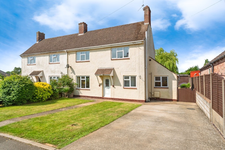 3 bedroom semi-detached house