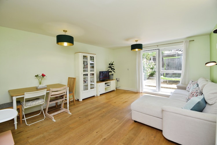 3 bedroom terraced house