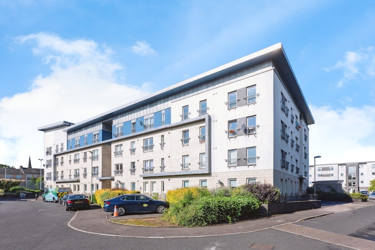 2 bedroom flat