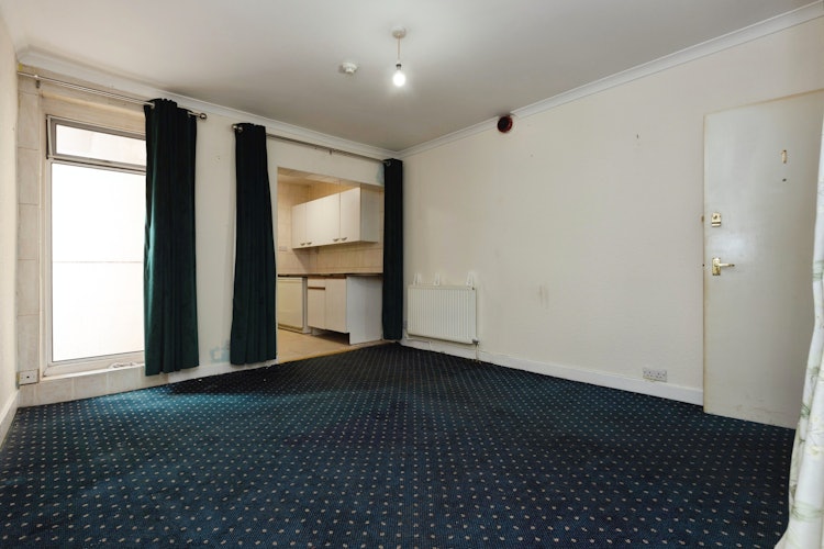 3 bedroom block of apartments