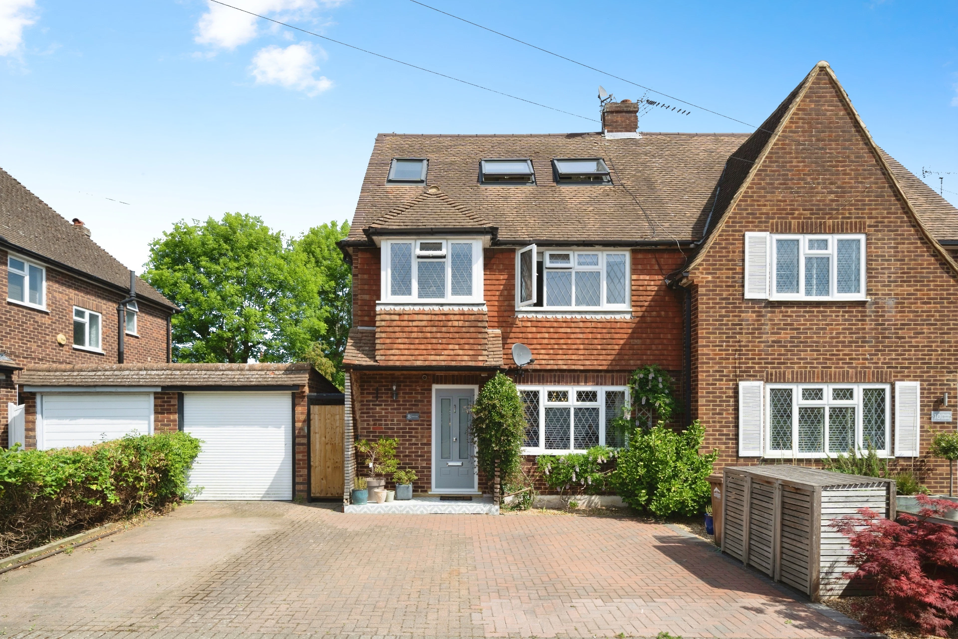 Petts Lane, Shepperton