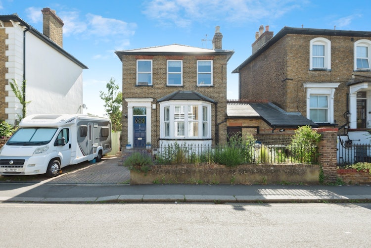 2 bedroom converted flat