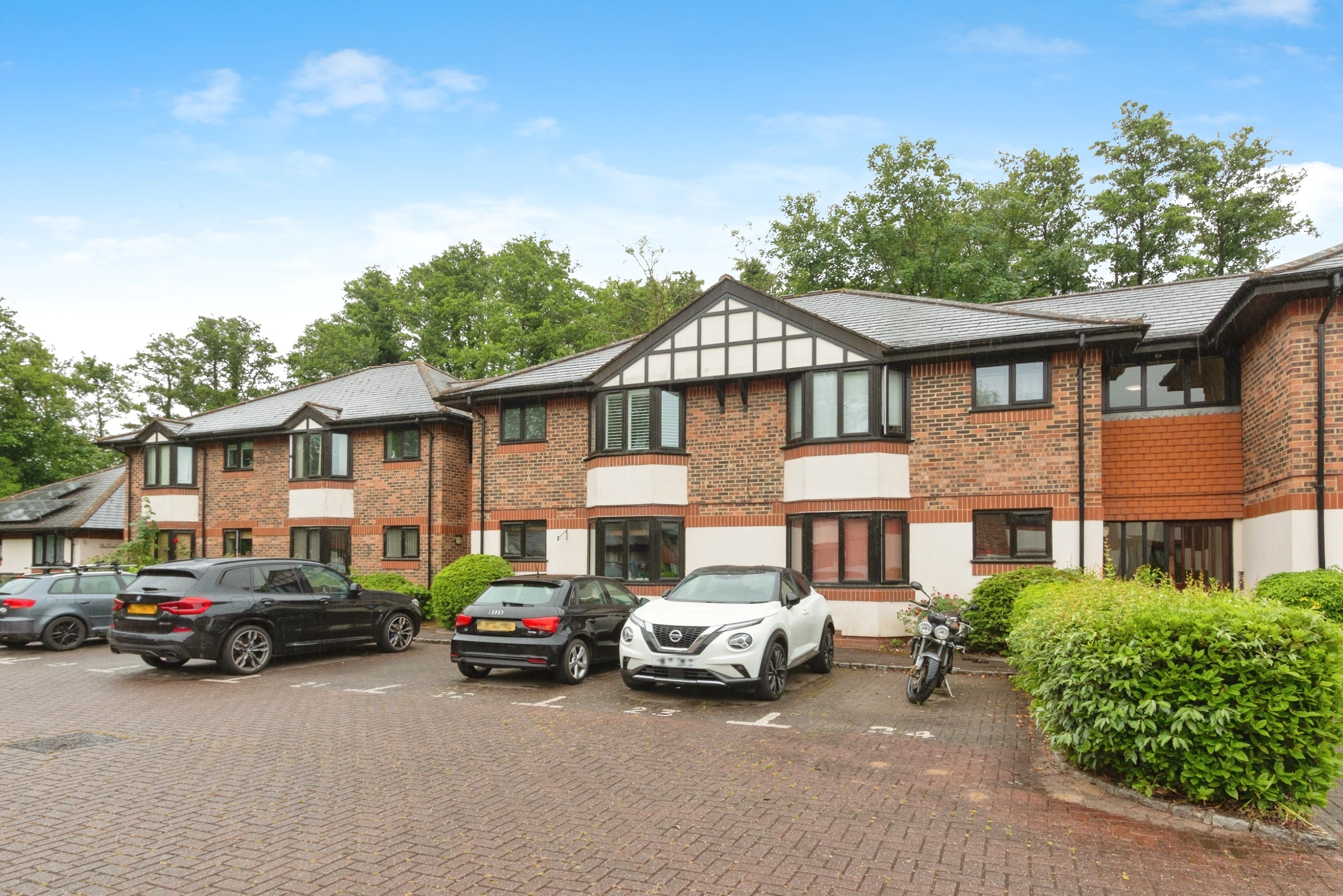 Waterside Court, Fleet
