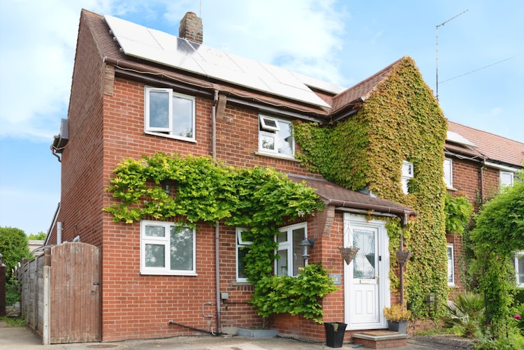 3 bedroom semi-detached house