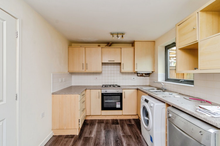 3 bedroom semi-detached house