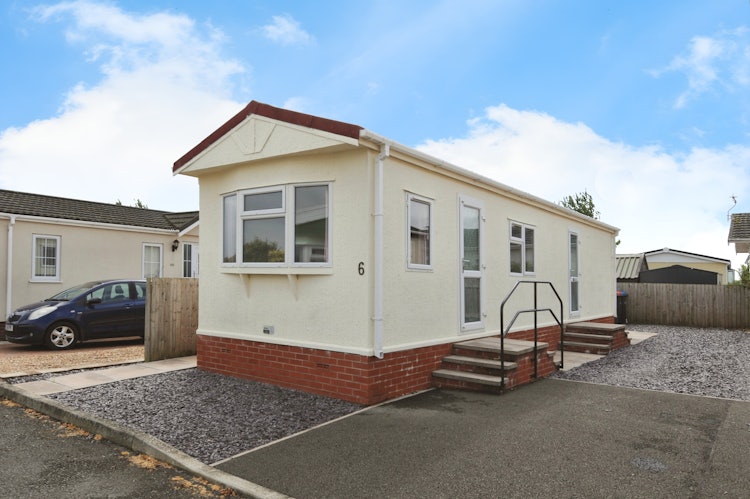 1 bedroom caravan