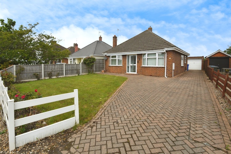 3 bedroom detached bungalow