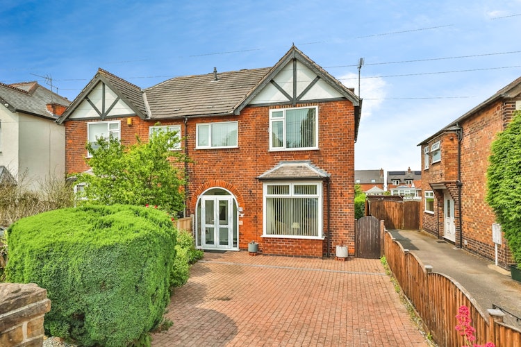 3 bedroom semi-detached house