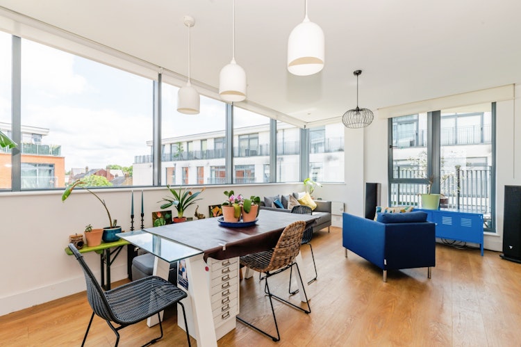 2 bedroom apartment