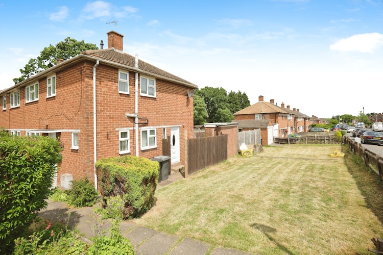 3 bedroom semi-detached house