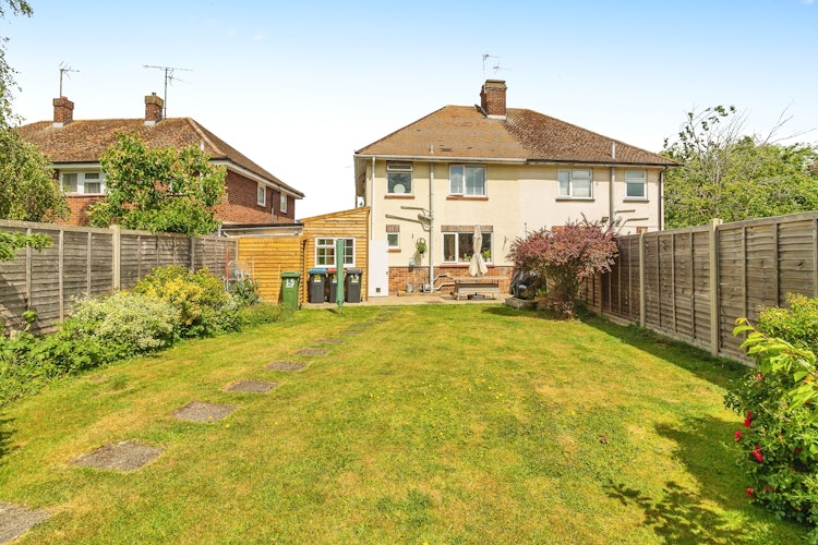 2 bedroom semi-detached house