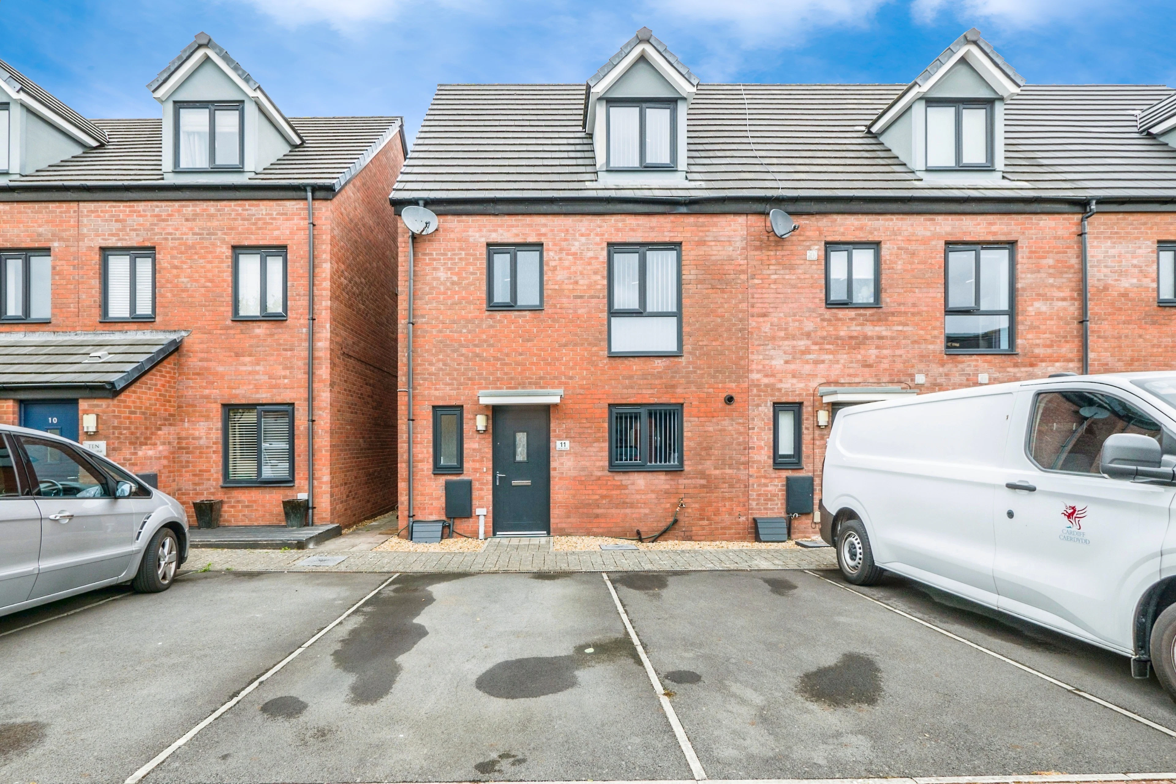 Haven Walk, Barry