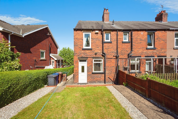 2 bedroom end of terrace house