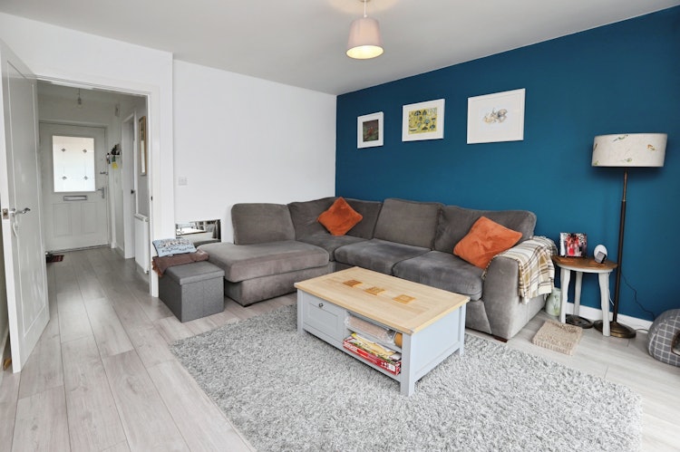 2 bedroom terraced house