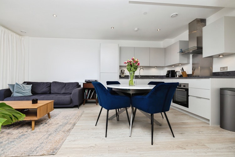 2 bedroom apartment