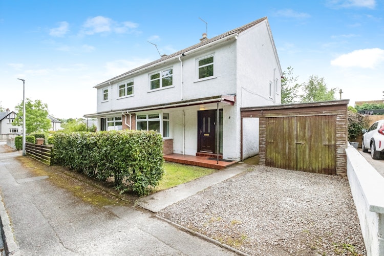 3 bedroom semi-detached house