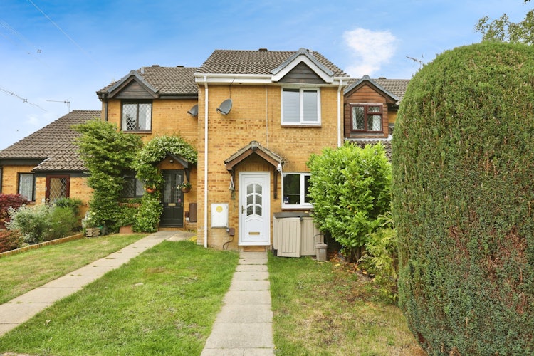 2 bedroom terraced house