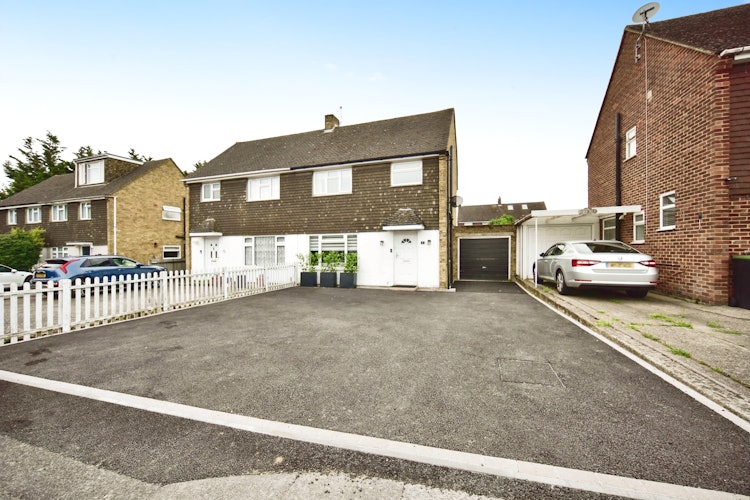 3 bedroom semi-detached house