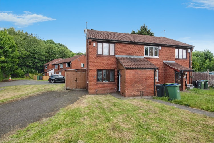 2 bedroom end of terrace house