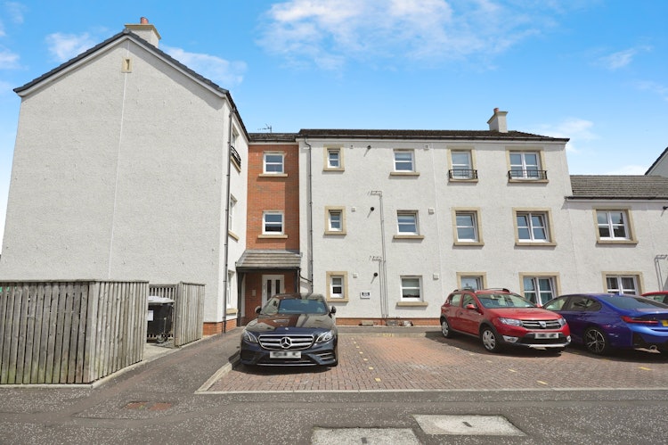 2 bedroom flat