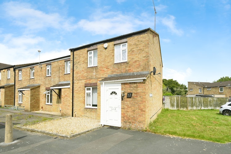 3 bedroom end of terrace house