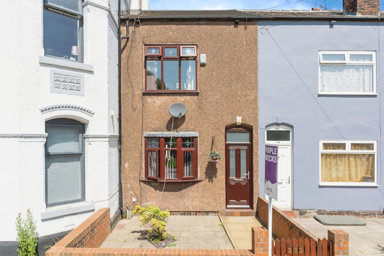 2 bedroom terraced house