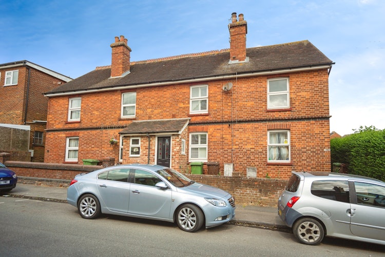 2 bedroom terraced house