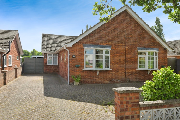 3 bedroom detached bungalow