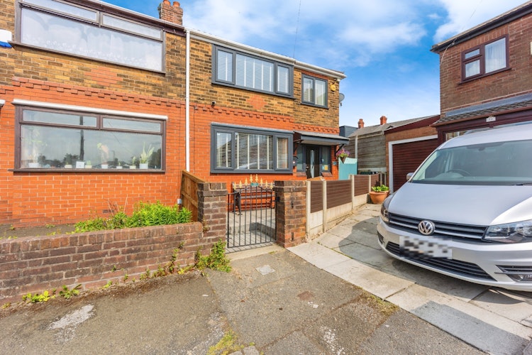 3 bedroom semi-detached house