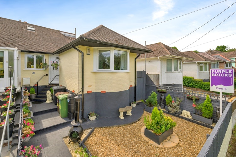 3 bedroom semi-detached bungalow