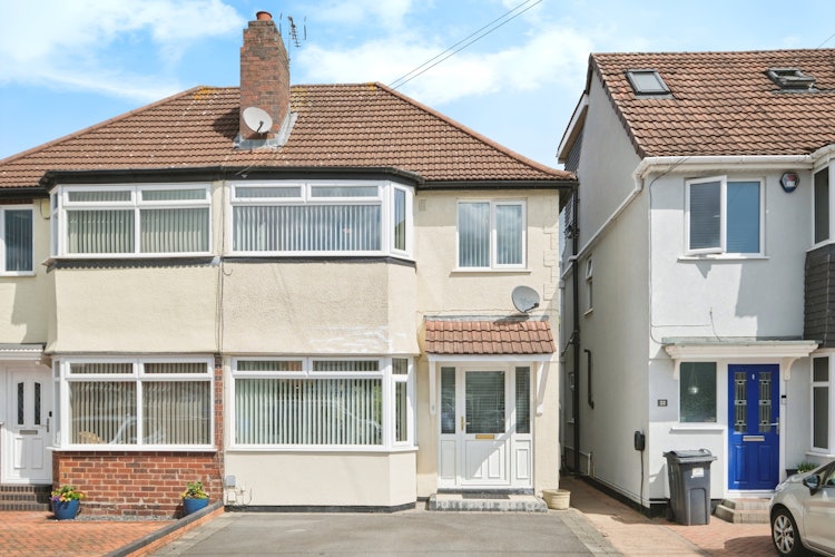3 bedroom semi-detached house