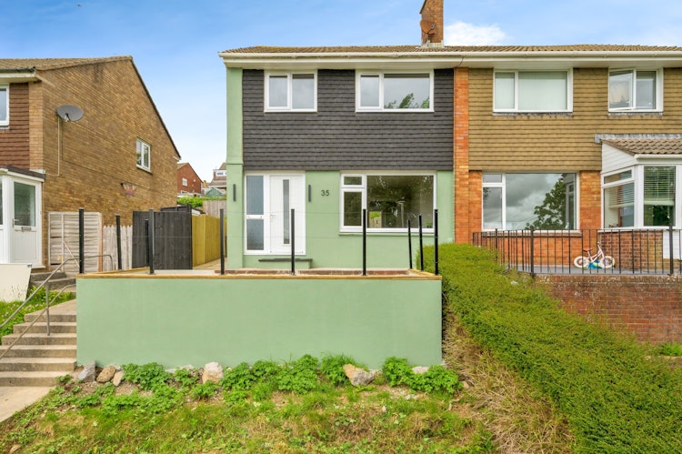 3 bedroom semi-detached house