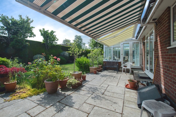 3 bedroom detached bungalow